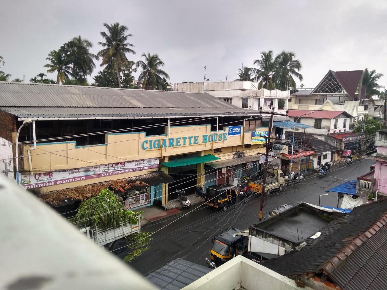 Ms Residence Homestay Kochi Exterior photo